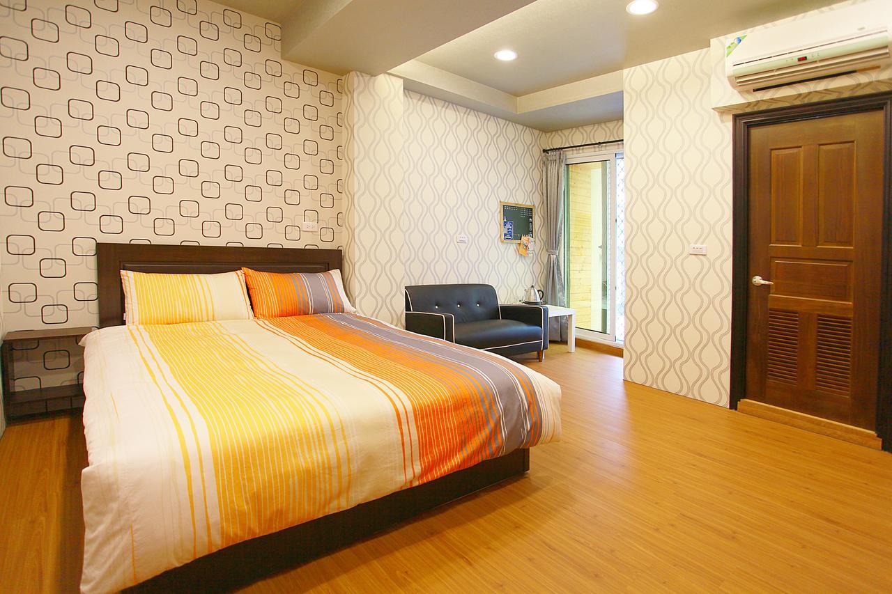 Dream Lake Tainan Exterior photo