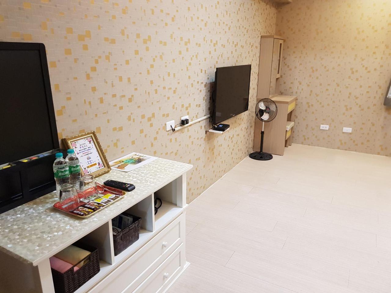 Dream Lake Tainan Exterior photo